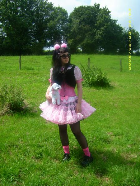 serre taille en vinyl rose bonbon version deguisement barbie -_-