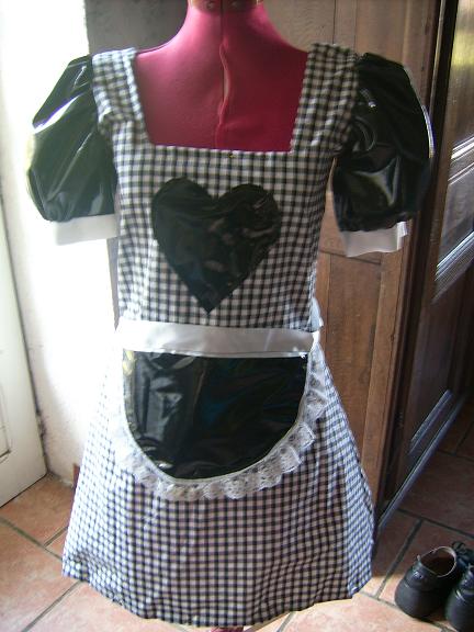 robe style french maid en vichy noir et blanc+tablier