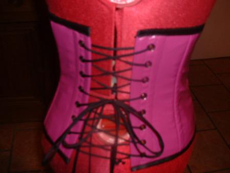dos du serre taille de junky toy ^^